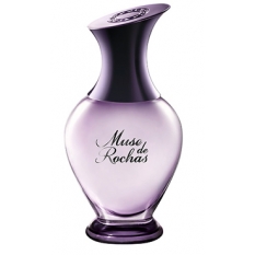 El sándalo australiano, la vainilla del Madagascar, styrax, el almizcle ámbar y blanco forman la base cálida del perfume. La botella de cristal está diseñada como tributo a Femme de Rochas, coloreada con sombras púrpura.